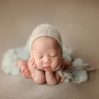 教你如何给新生儿宝宝巧穿衣